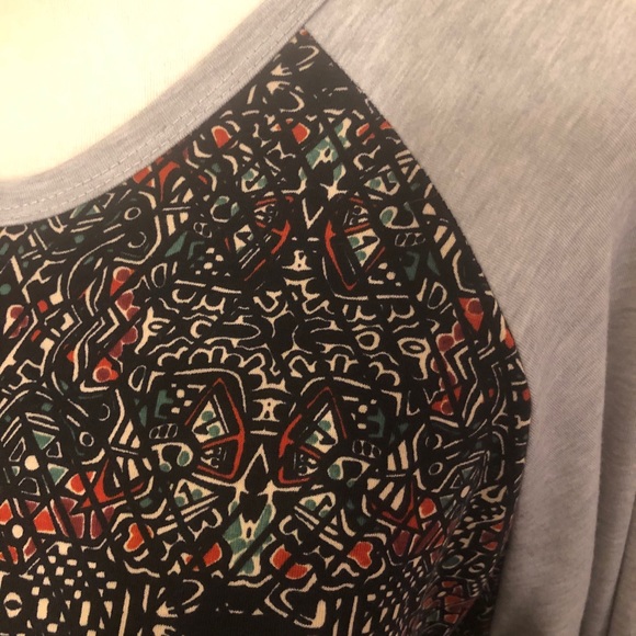 LulaRoe Randy Baseball Tee - Picture 2 of 7